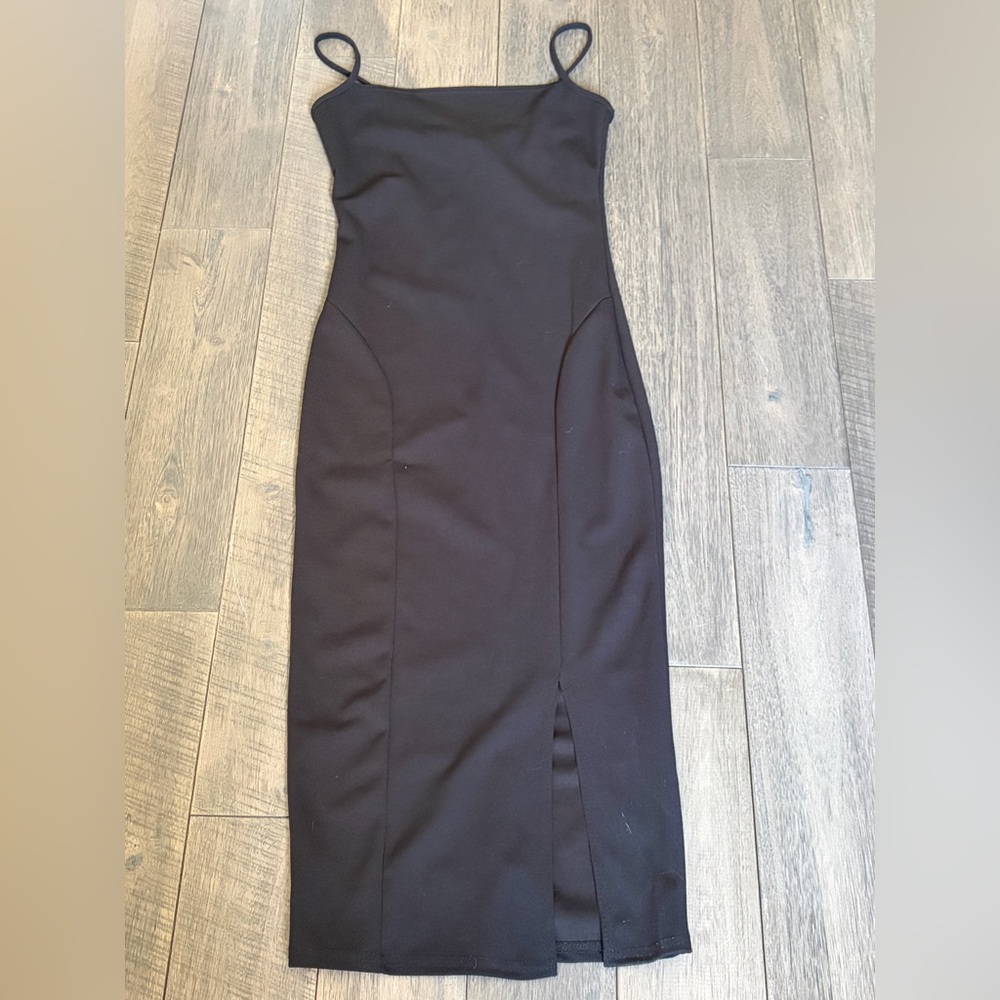 PrettyLittleThing Black Strappy Midi Dress with Front Slit